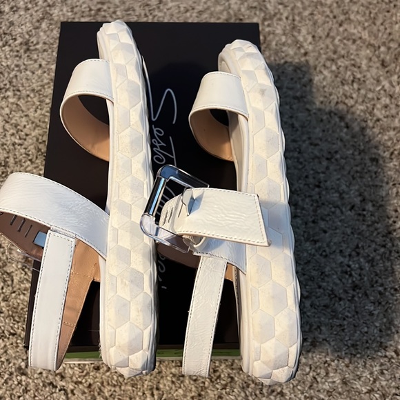White Naplak comfort platform sandals,Size 7.Made in Italy.Brand new. - Picture 2 of 4